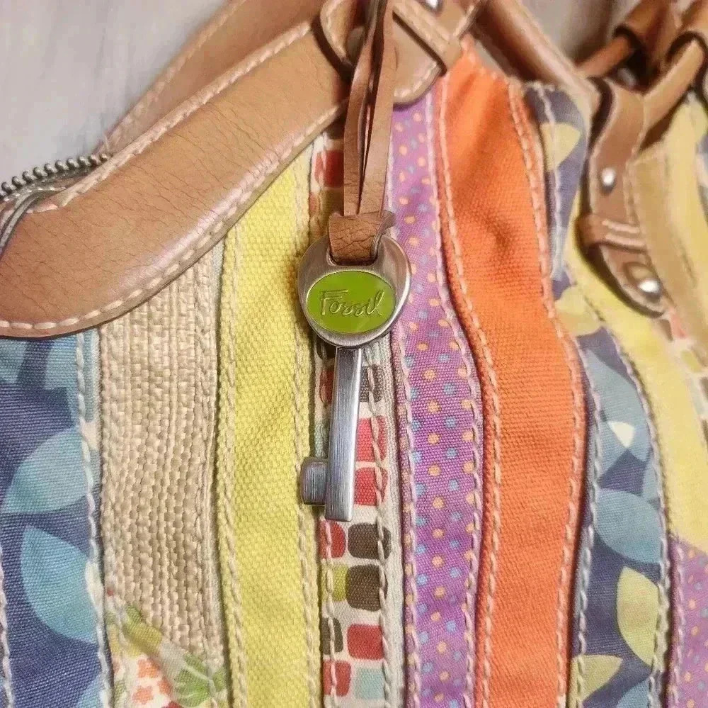 FOSSIL Patchwork Multicolor Shoulder Bag With Key… - image 4